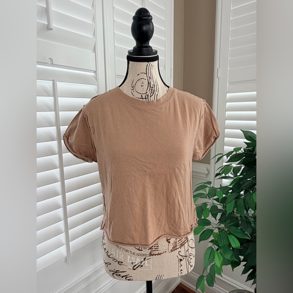 We The Free Free People Cropped Tee Light Brown Raw Hem OB856189 Mens Small
